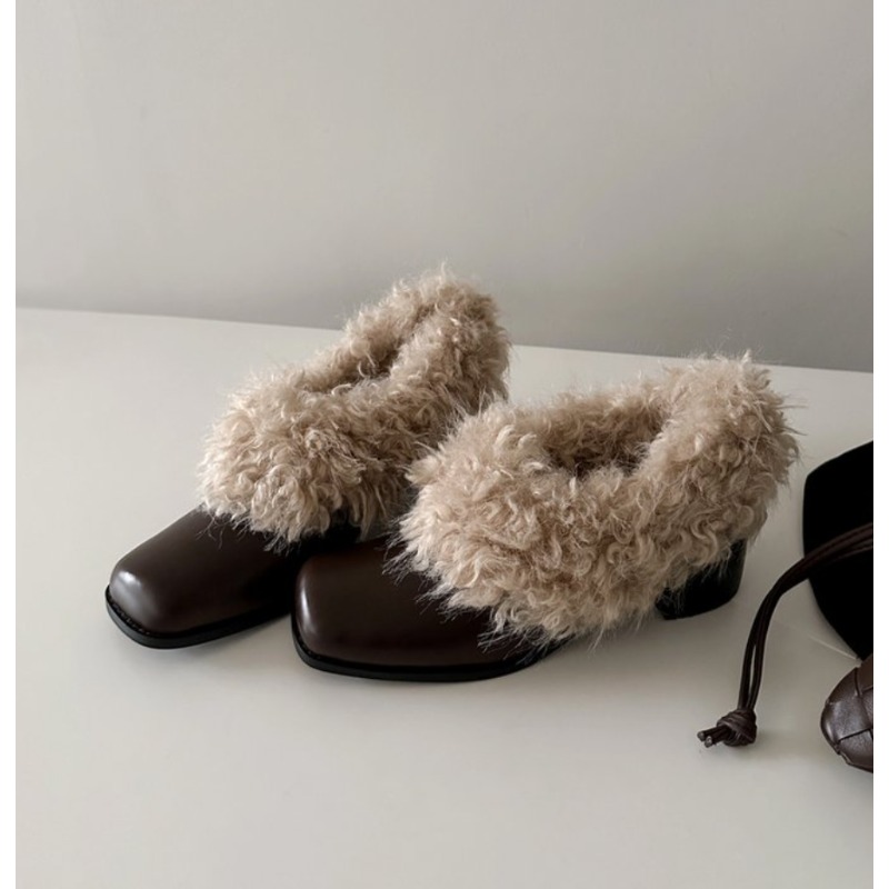 Women Fashion Over 40 - Nieuwe modieuze wollen dames Mary Jane