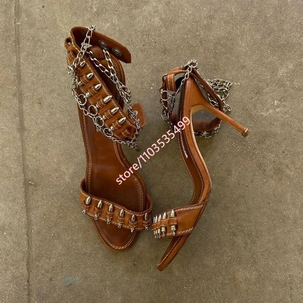 Nieuwe Catwalk Bullet Chain Ro - Women Fashion Trend 2025 recensie en prijs