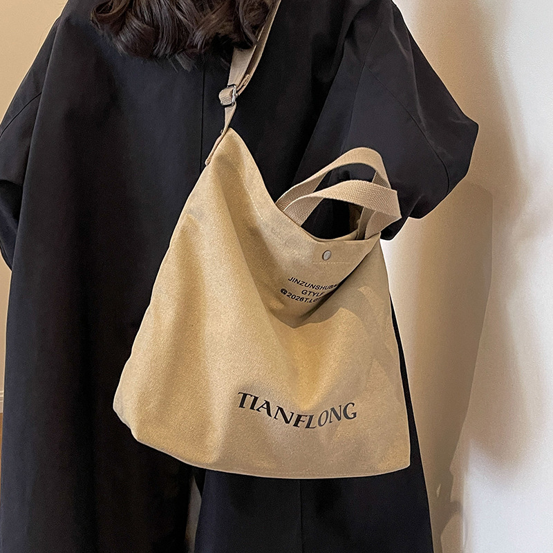 Canvas tas voor dames, grote c - Women Fashion Over 40 recensie en prijs